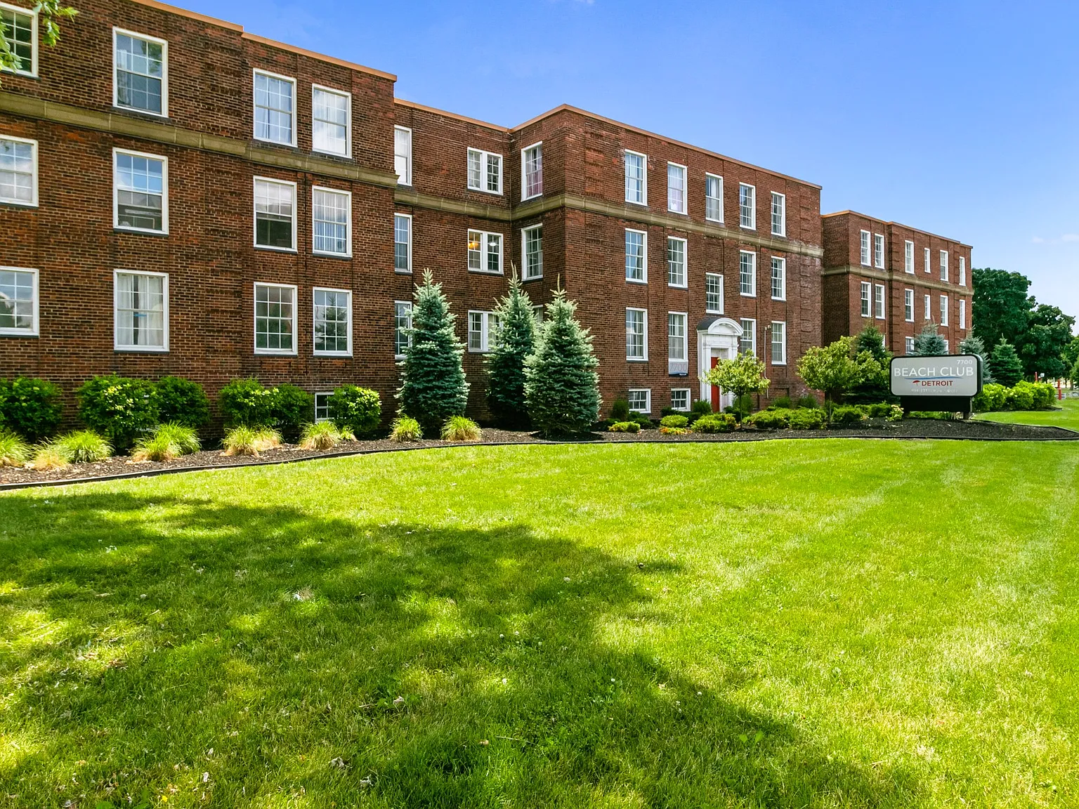 1 bed, 892 sqft, $1,260 — Photo 4