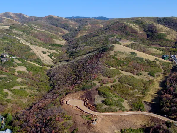 1443 E Cove Crest Ct, North Salt Lake, UT 84054