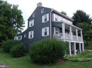 35 E Market St, Hallam, PA 17406