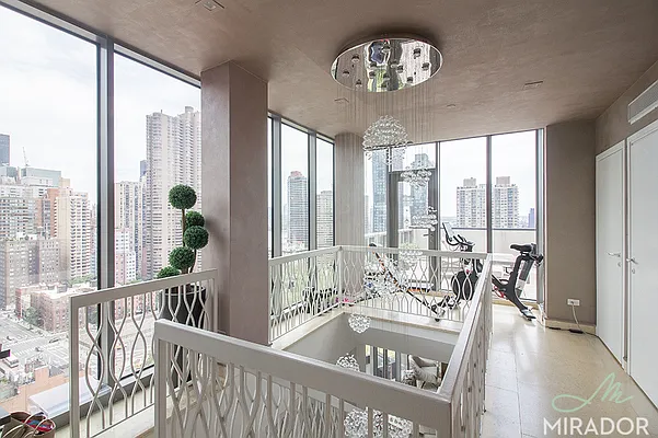 Rented by Mirador Real Estate | media 25