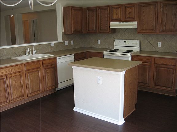 5th image of 1714 Amistad Way