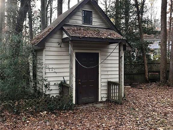 3rd image of 11804 Pleasanthill Ct