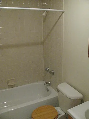 Rented by PMG Real Estate  | media 28