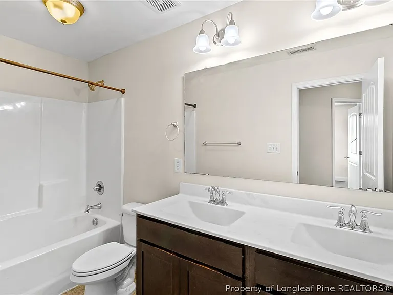 181 Brentmoor Dr — Photo 8