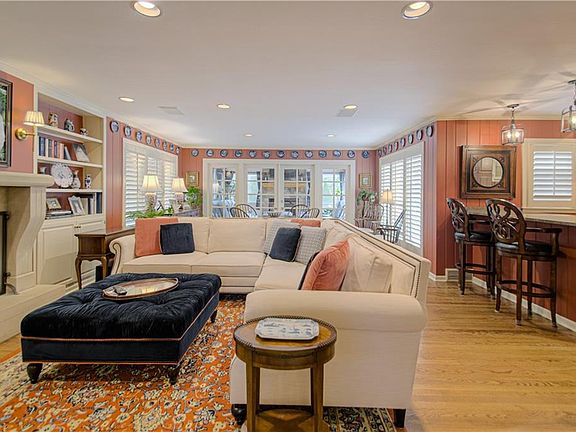 4th image of 8446 Linden Ln