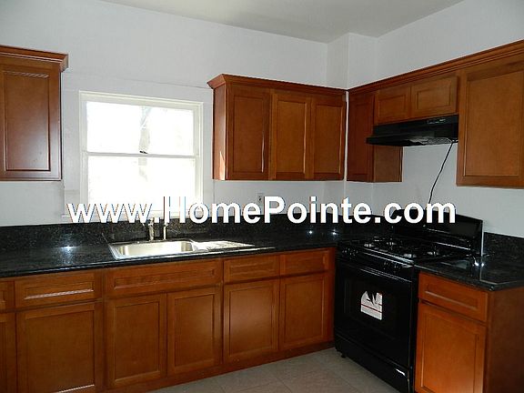 3rd image of 2430 H St APT 3