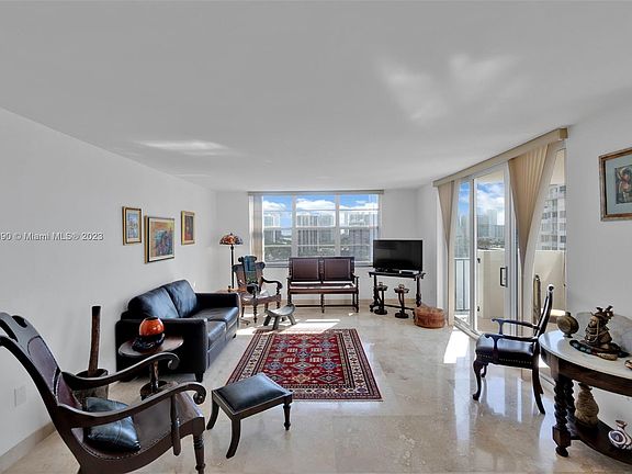 4th image of 2750 NE 183rd St APT 1711