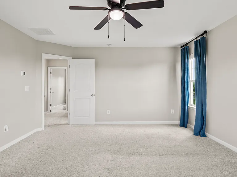 5009 Glenellen Way — Photo 39