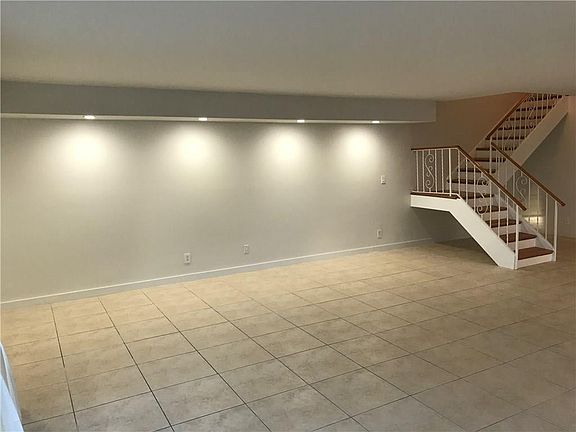 3rd image of 2314 NE 11th Street #2314