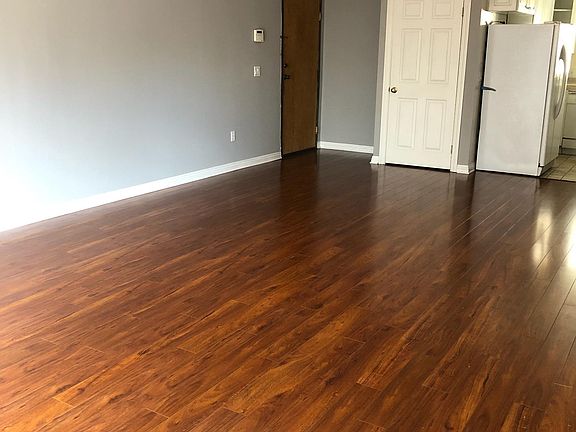 5th image of 1270 Stoner Ave APT 1