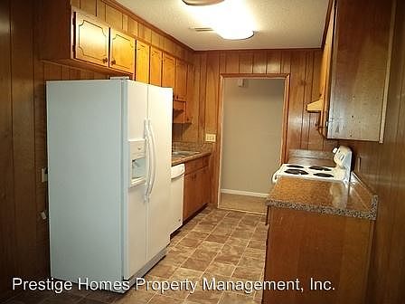 3rd image of 114 W Emerald Dr