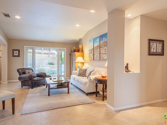 3rd image of 1434 E Gem Cir