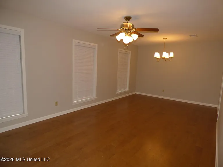 238 Westview Cir — Photo 11