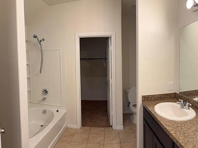 945 Loftin St — Photo 6