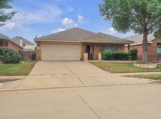 6161 Tilapia Dr, Fort Worth, TX 76179