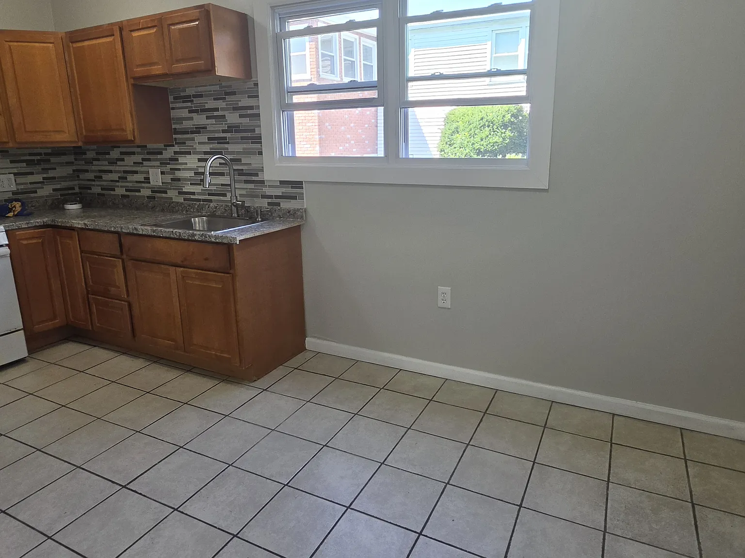 2 bed, 1100 sqft, $2,250 — Photo 4