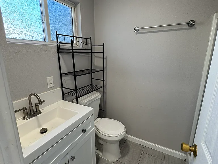 15122 Brand Blvd #2 — Photo 5