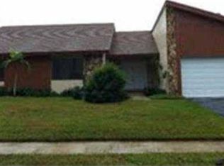 6730 NW 47th Pl, Lauderhill, FL 33319