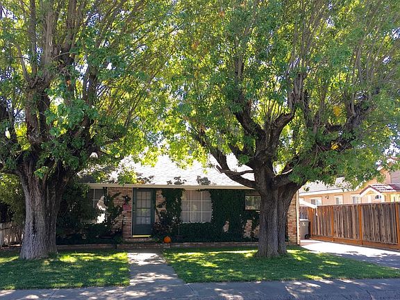 2nd image of 321 Almond St
