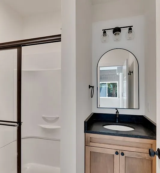 36 Pawling Ave #100 — Photo 3