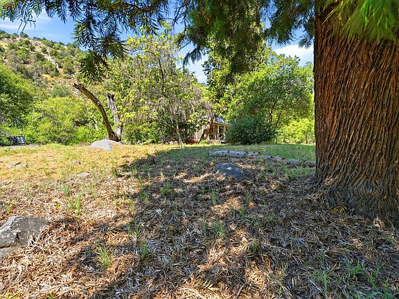 3rd image of 44231 North Fork Drive