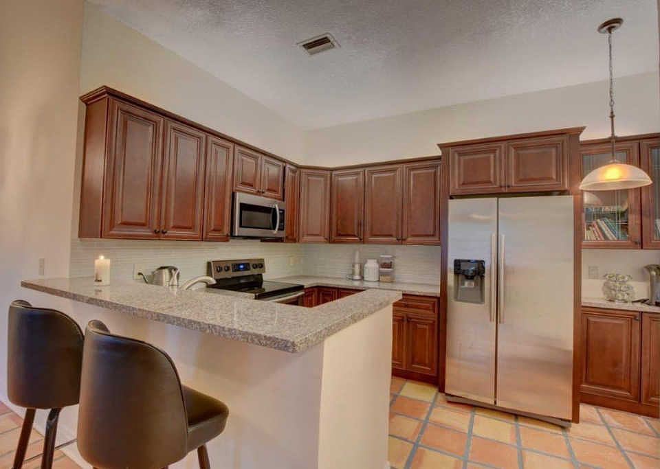 1st image of 5415 Verona Dr APT P