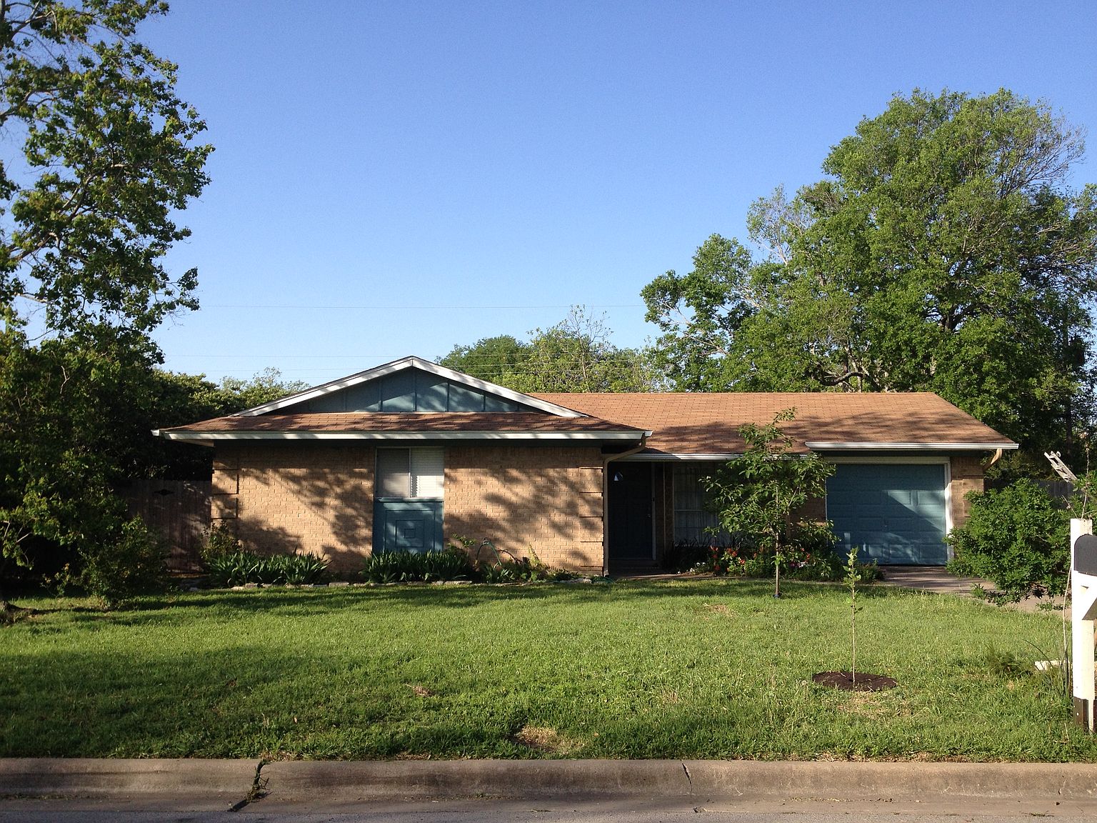 3213 Whites Dr, Austin, TX 78735 Zillow