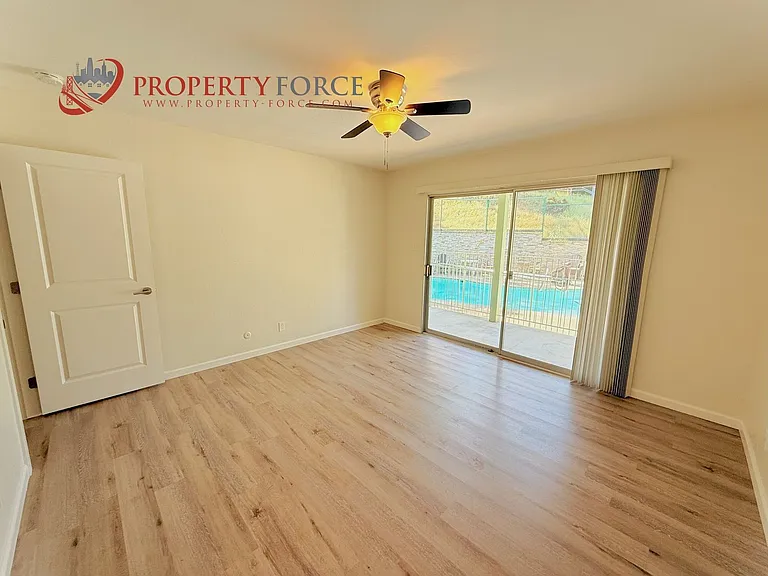 15 Mulberry Ct — Photo 36
