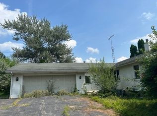 44W650 Keslinger Rd, Elburn, IL 60119