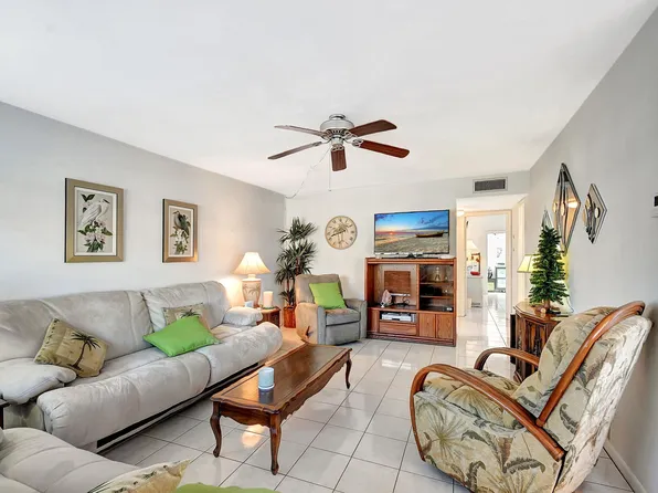 3160 Lake Osborne Drive #112, Lake Worth Beach, FL 33461