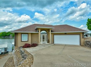 51 Jo Rd, Lake Ozark, MO 65049