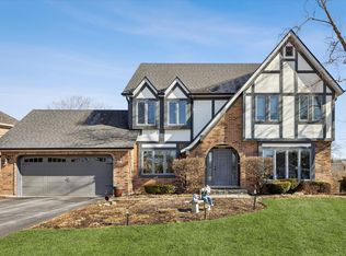 4525 Arbor View Dr, Lisle, IL 60532
