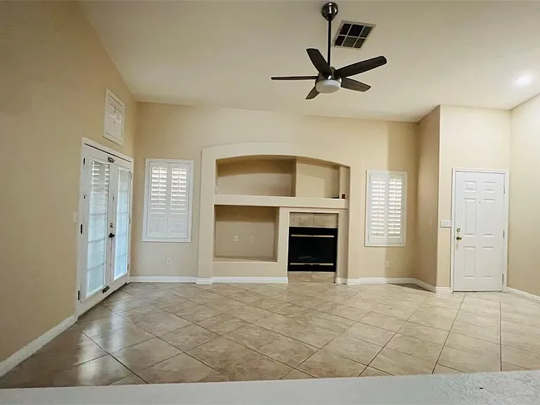 3376 Mallard Nest St — Photo 4