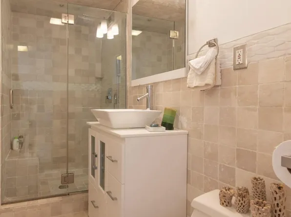 261 Park Avenue image 18 of 26