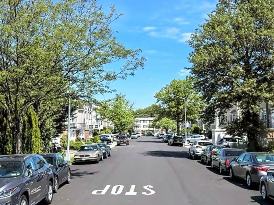 2nd image of 1815 215th St #F