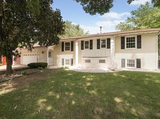 8425 Harkness Rd S, Cottage Grove, MN 55016