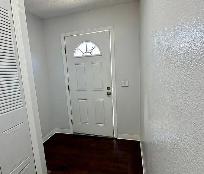 4184 Charleston Dr — Photo 3