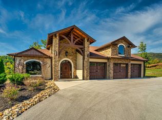 3068 Smoky Bluff Trl, Sevierville, TN 37862