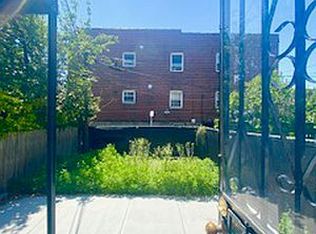 165-12 Sanford Ave #R1, Flushing, NY 11358