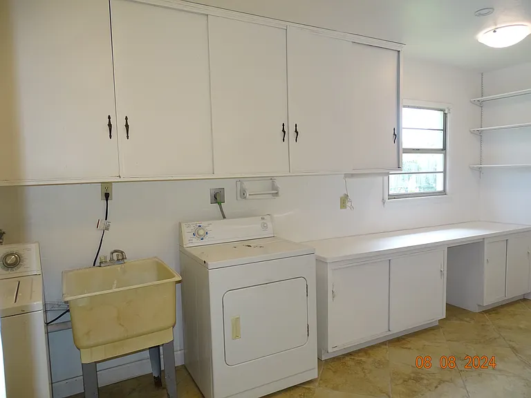 307 W University Blvd — Photo 30