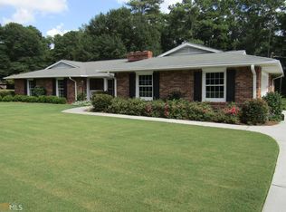 385 Castlewood Rd, Tyrone, GA 30290