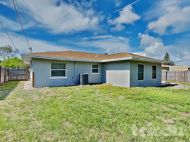 1253 Jasmine Way — Photo 15