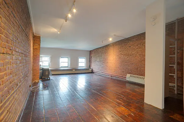 Rented by One Eleven Residential, Inc. | media 19