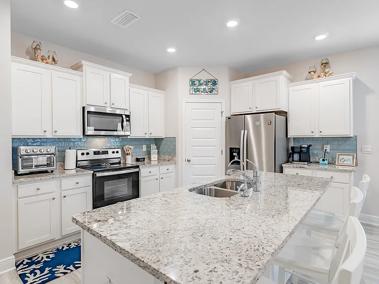 177 Vermilion Cir — Photo 3