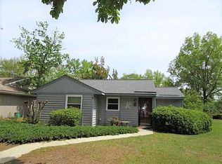 1 Andre Michaux Rd, Santee, SC 29142