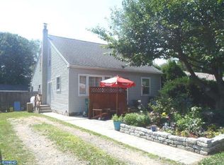 210 Logan Ave, Croydon, PA 19021