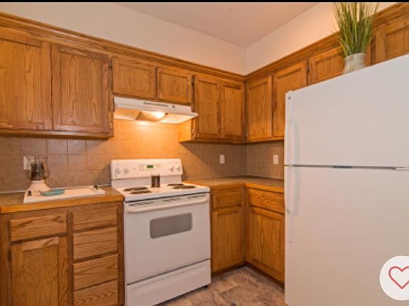 2nd image of 10324 Parkview Ave