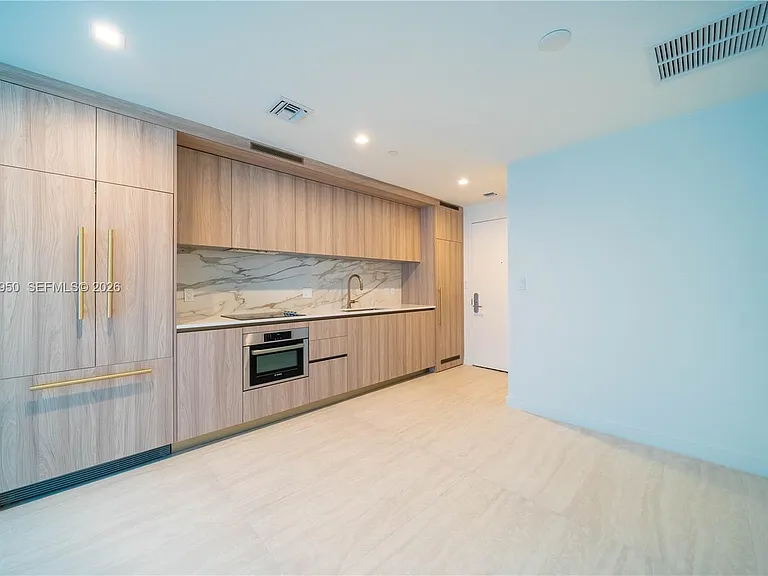77 SE 5th St #2908 — Photo 29
