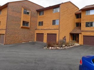 9555 Arrowhead Dr APT D1, Hickory Hills, IL