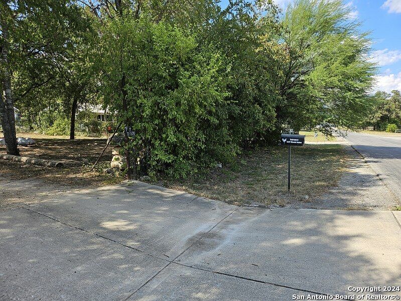 2nd image of 5421 MOUNT HELEN